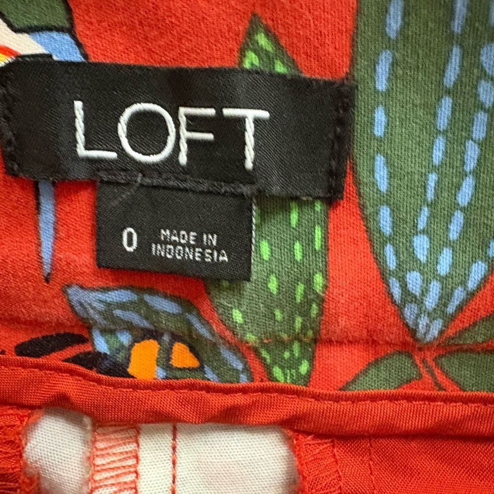 LOFT Vibrant Floral Women's Shorts Size 0 - Picture 5 of 6